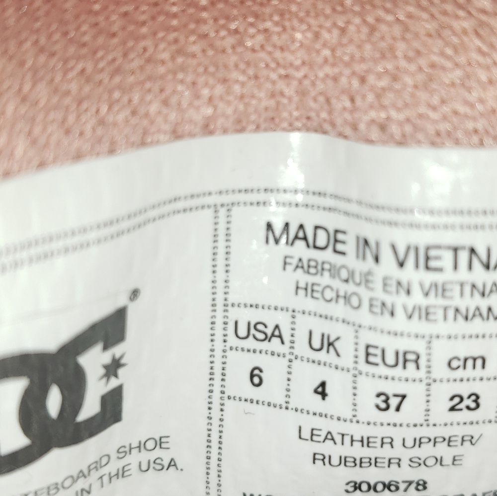 Pinks DC Shoes - Picture 3 of 4